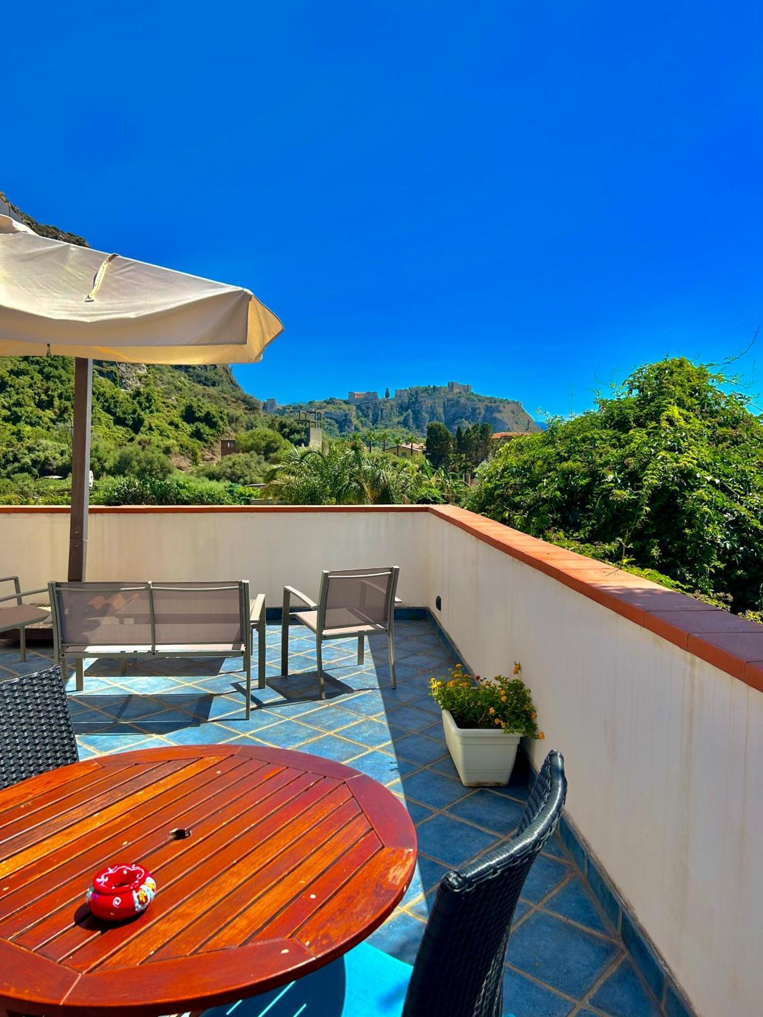 מילאצו B&B Villa Rodriguez מראה חיצוני תמונה